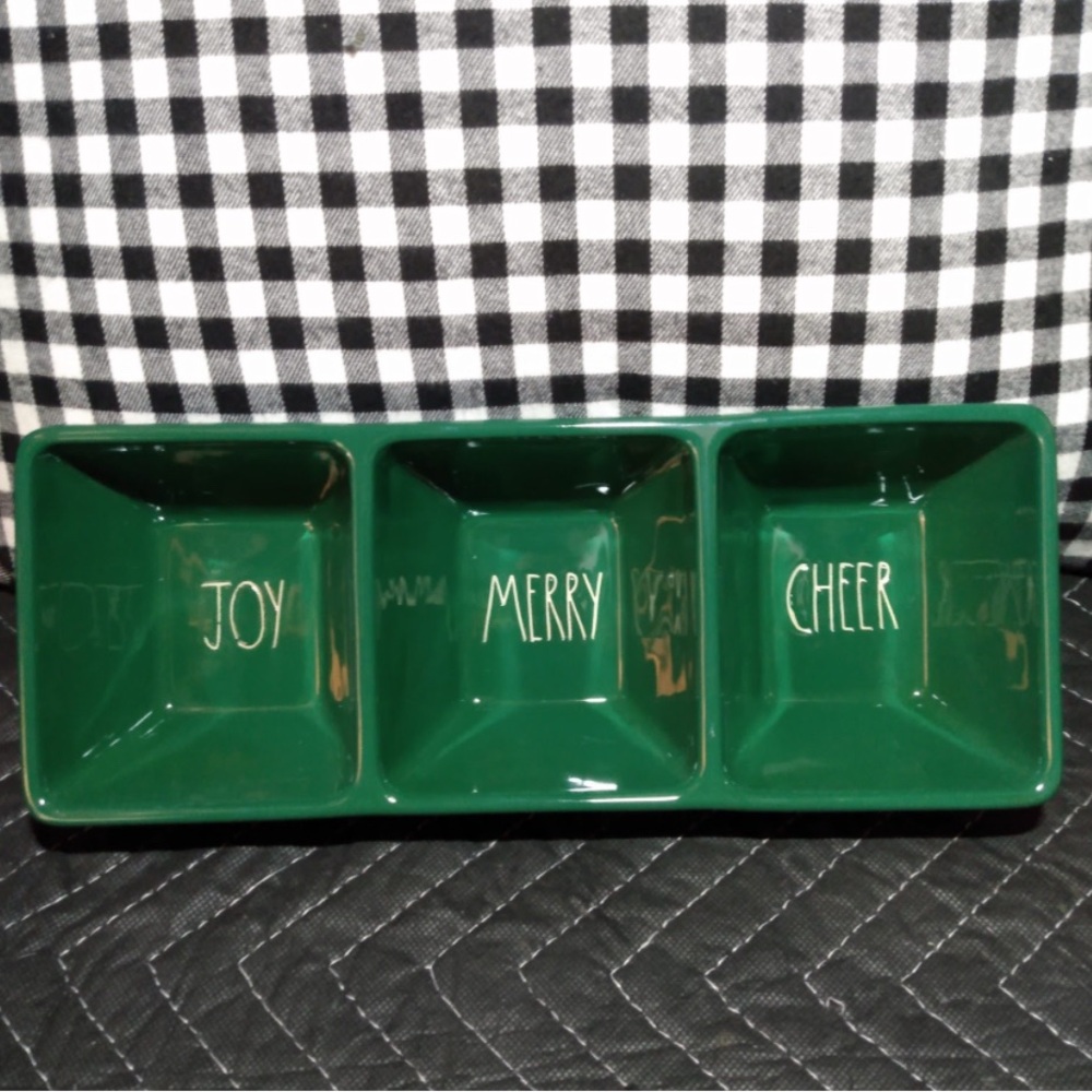 Rae Dunn Green Holiday Snack or Candy Tray